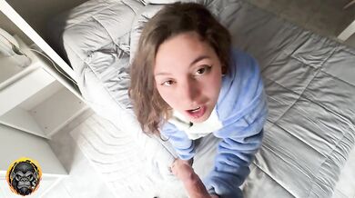 Nevlastná sestra ma šokovala – pod kostýmom bola úplne nahá