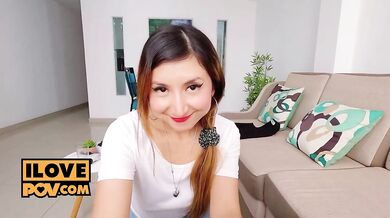 Nadržaná kráska Solange Sun predviedla na rande špičkové fajčenie