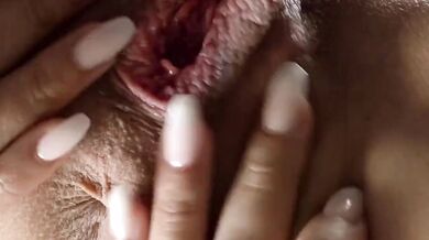 Nadržané baby ukazujú svoje roztiahnuté mušle