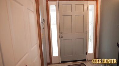 Dostala poriadny výprask dáždnikom cez prdel