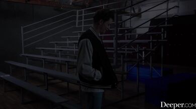 Táto nadržaná nymfa si vyprosila tvrdý kokot a nechala si ho hlboko vymrdať