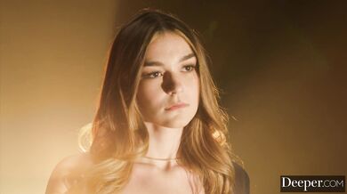 Della Cate objavila svoju temnú stránku a nechala si do píče vymrdať masívny náklad mrdky