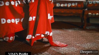 Adria Rae užíva dva čuráky v sebe a dostane drsný double nářez