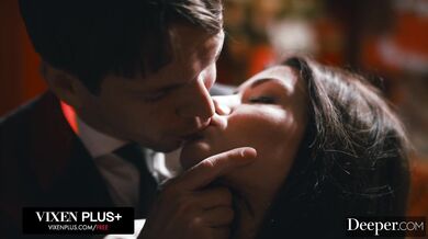 Adria Rae užíva dva čuráky v sebe a dostane drsný double nářez