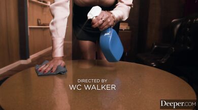 Rissa May si nechala hlboko do zadku vymrdať všetok ten náklad od staršieho žrebca