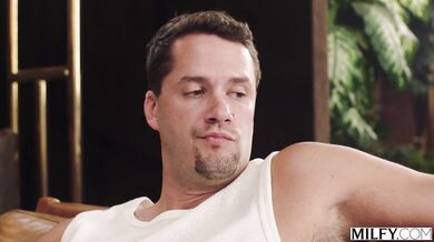 Blonďavá učiteľka Brianna Coppage si nechala od študentov totálne rozmrdať kundu aj zadok