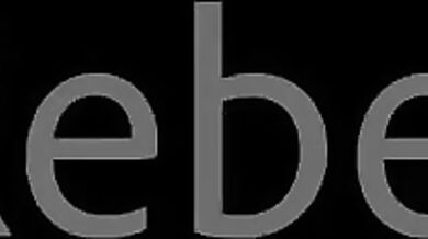 Táto malá beštia Sirena Milano si poctivo vykoledovala poriadny náklad do análu od tlustého kokota