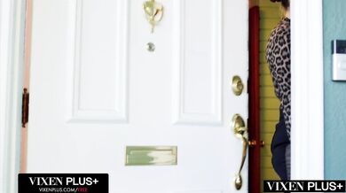 Vášnivá Lexi zažíva divoký sex