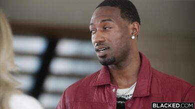 Rikako Katayama si užíva nadržané sukanie so svojím šéfom a berie si jeho BBC hlboko do hrdla