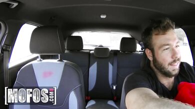 Haley Reed v kostýme pani Clausovej poriadne vytočila Chada svojím provokatívnym telom