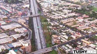 Sleduj ako si šéf s novým kolegom podali Kazumi v surovom dvojitom vŕtaní