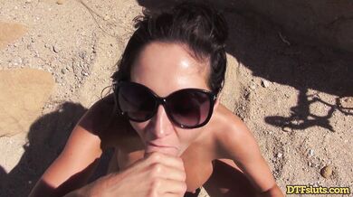 Nadržaný pár si to rozdal priamo v dunách uprostred nekonečnej púšte