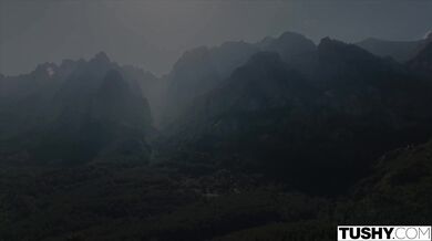 Vanessa Alessia a Agatha Vega vymysleli plán, ako naštvať ex-priateľa, a skončilo to drsným análom