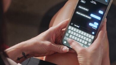 Táto nymfa s luxusným zadkom sa nechala nekompromisne prohnat až do úplného vyčerpania