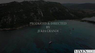 Poctivé vyprášenie Polly Yangs a Ery Queen v jednej posteli