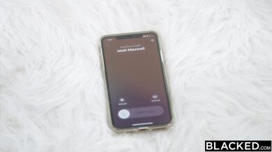 Drsný nášup pre tri nadržené kočky zakončený hromadným facialom