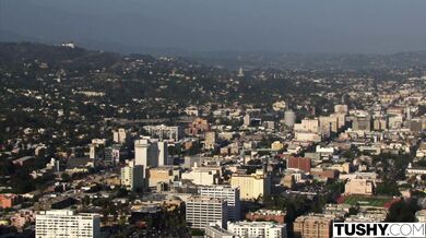 Anna Claire Clouds a jej dokonalý zadok v totálnom hardcore výplachu