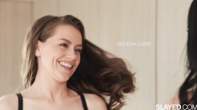 Ameena Green a Selena Love v divokom finále, kde Ameena skončila priamo na Seleninej tvári