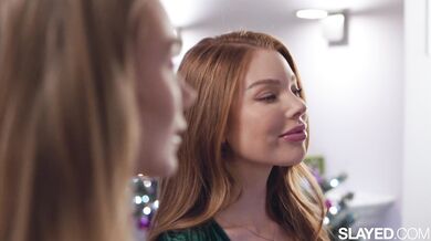 Nancy Ace a Mel Rose si dopriali vášnivý lesbický sex plný hlbokého olizovania