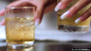 Nadržané BFFs sa vrhli na masívne BBC a spoločne si vychutnali každý centimeter