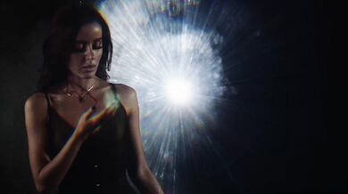 Nádherná Vanna Bardot posunula svoje hranice a prvýkrát sa nechala nepriedušne zaplniť tromi borcami