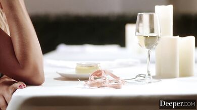 Savvy Suxx a jej neukojiteľná chuť na tvrdú kladu v tomto intenzívnom porne