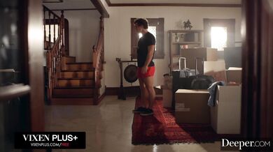 Lena a jej vášnivá jazda plná tľapkania po zadku a intenzívneho sexu až do konca