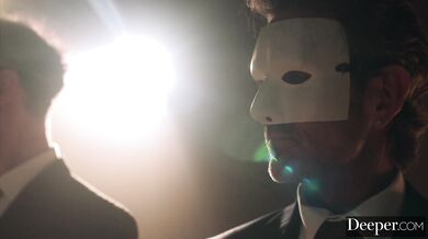 Po pére dychtivé dračice Kazumi a Connie Perignon boli skrotené a odfajčené na sexuálnej párty