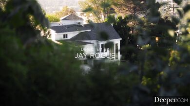 Táto kypravá kráska Scarlett Alexis si vykoledovala pár výchovných rán a potom dostala nálož do dierky