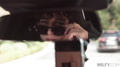 Molly Manning a jej drsný útok na vernosť novomanžela v luxusnom apartmáne počas medových týždňov