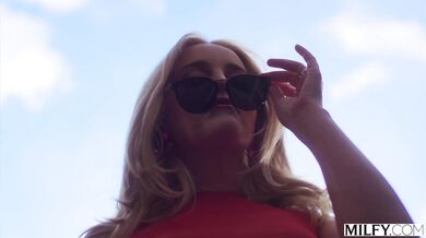 Táto kompilácia prináša prierez najlepším medzirasovým pornom s poriadnou náložou BBC