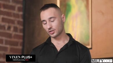 Abby Rose a Aderes Quin a ich neovládateľné squirtingové orgazmy počas divokého mrdania