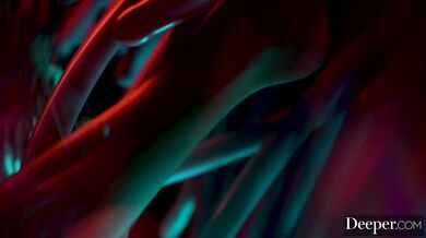 Maitland a Adriana spojili svoje sily aby uspokojili dvoch nadržaných žrebcov naraz