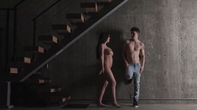 Totálna výplň pre zrelú MILFku od jej nevlastného synáčika