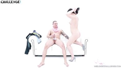 Sleduj ako si Wendy Moon podáva nadržaného nováčika