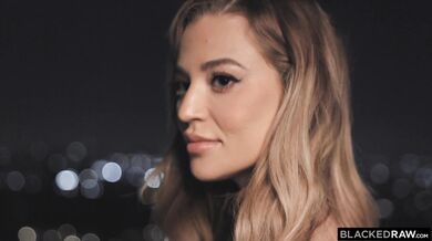 Dve nadržané blondíny a brutálny nárez v trojke