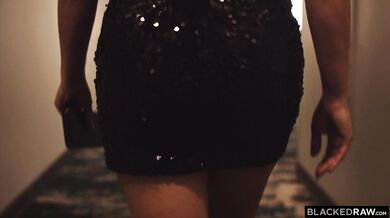 Dve nadržané blondíny a brutálny nárez v trojke