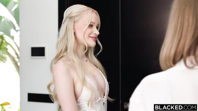 Masérka Nicole Doshi dostala poctivý interracial nárez priamo na masážnom stole