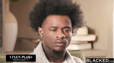 Masérka Nicole Doshi dostala poctivý interracial nárez priamo na masážnom stole