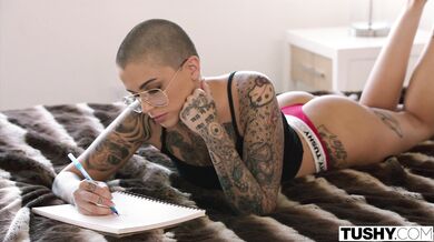 Leigh Raven a hĺbkové prejdenie análu masívnym klátom