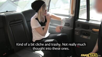 Táto britská kráska si nechala poriadne rozmrdať dierku