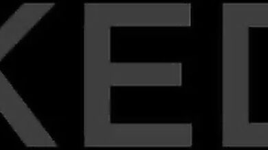 Sladká Della Cate nenasýtene rajtuje na obřím penise kým jej frajer nič netuší