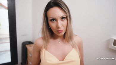 Alexis Crystal a jej nadržená trojka s dvoma mackami