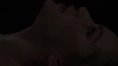 Drsné zneuctenie Cherry Kiss zakončené masívnou náložou na telo