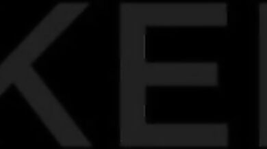 Drsné mrdanie nevlastného brata zakončené náložou do blonďavej nymfy