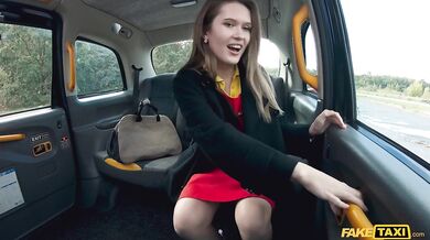 Chcem tvoj klát bez gumy kvičí fena a berie ho do krku