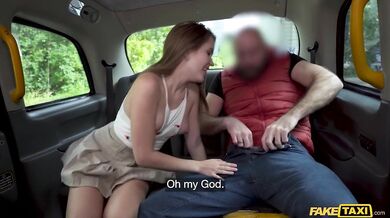 Chcem tvoj klát bez gumy kvičí fena a berie ho do krku