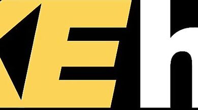 Drsné mrdanie na zadnom sedadle a Jasmine Jae