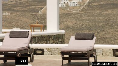 Kendra Sunderland berie čierny čurák hlboko do análu